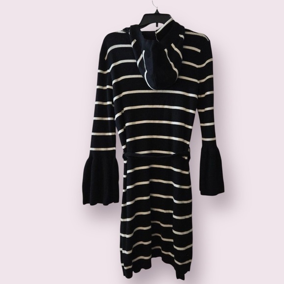 CHASER HOODED STRIPED BELTED CARDIGAN SWEATER BLACK & WHITE NEW WITH TAGS M - Picture 4 of 4